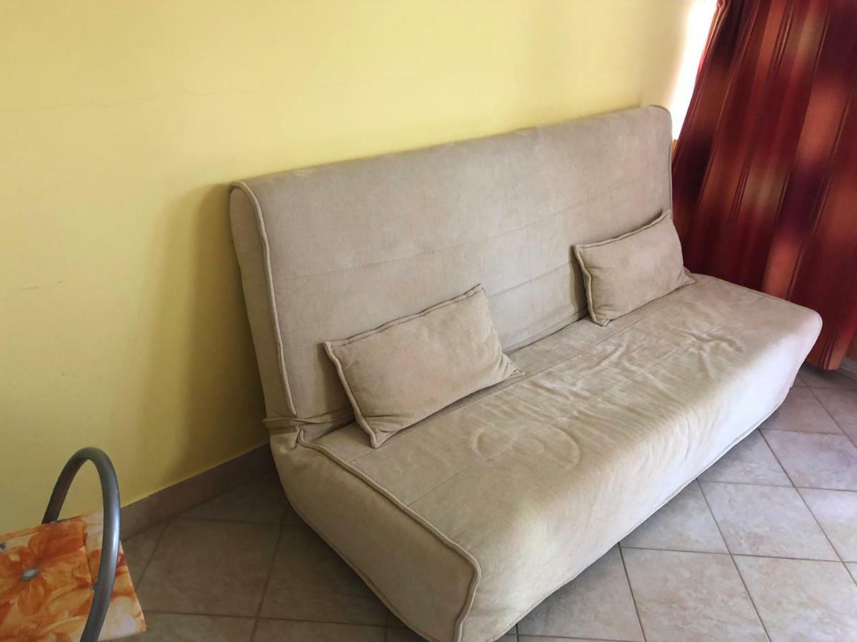 Liget Apartman Balatonfoldvar Bagian luar foto