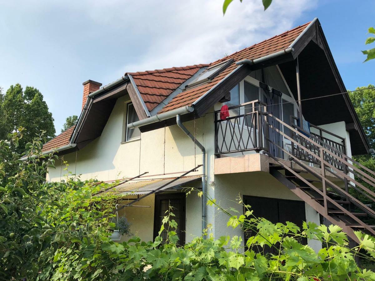 Liget Apartman Balatonfoldvar Bagian luar foto